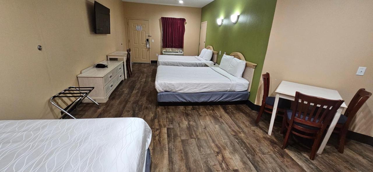 Weston Inn & Suites Rusk 外观 照片