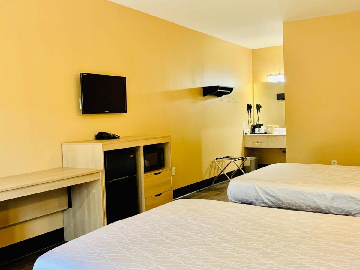Weston Inn & Suites Rusk 外观 照片
