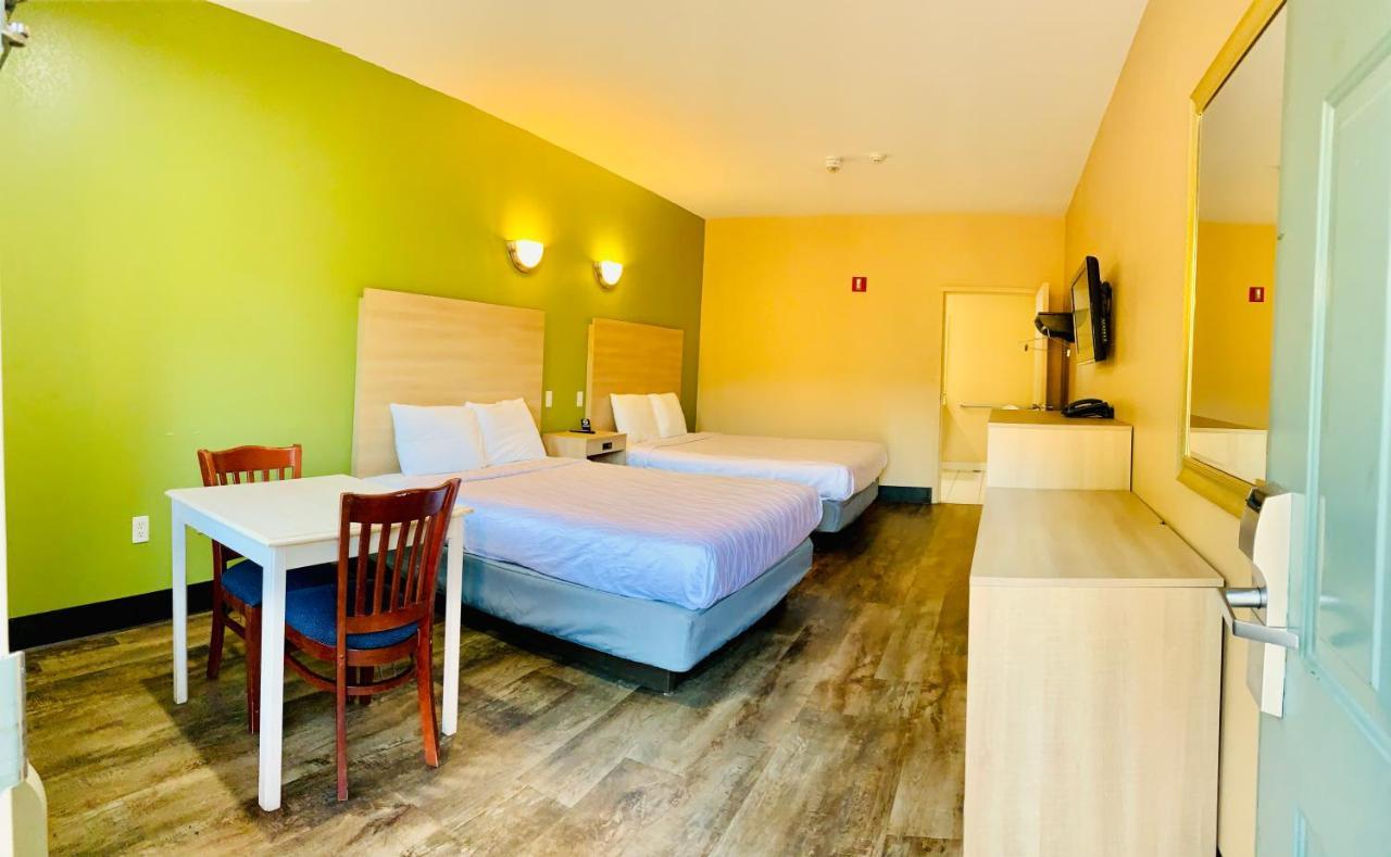 Weston Inn & Suites Rusk 外观 照片