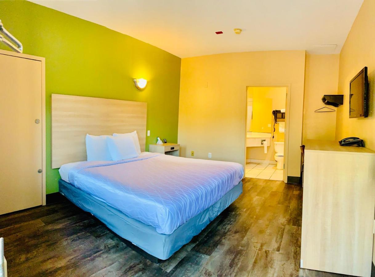 Weston Inn & Suites Rusk 外观 照片